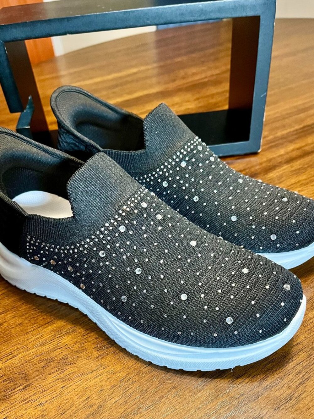 Olivia & Kate Women's Slip-On Black w/ Rhinestones Sneakers Size 8